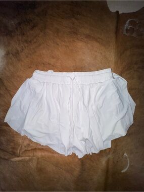 Poise Women’s White Elastic Waist Active Skort